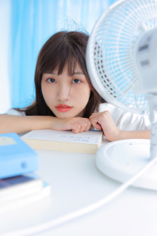 正是蜜桃成熟时